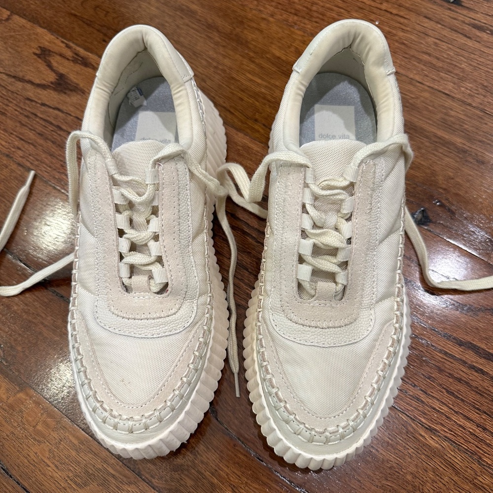 Folic Vita Tennis Shoes